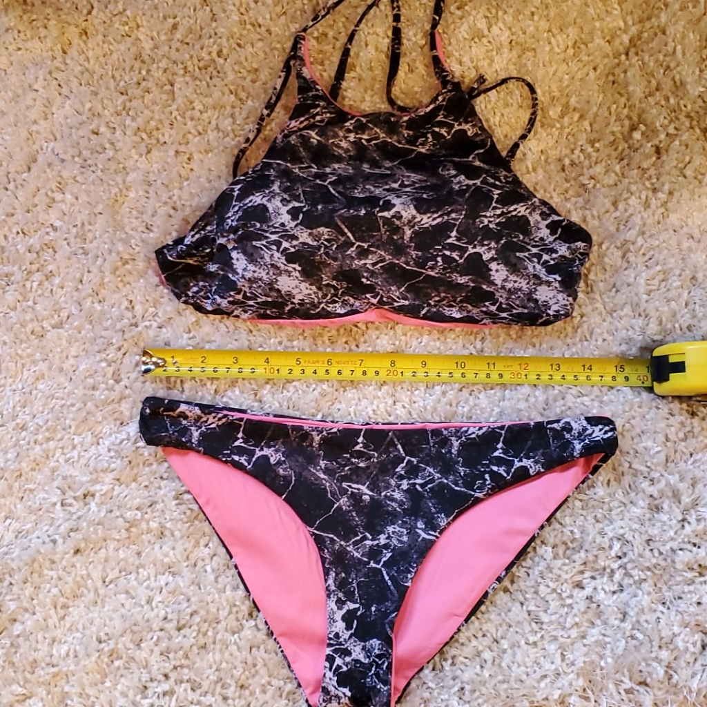 Reversible Black Marble/Pink Size M Suit